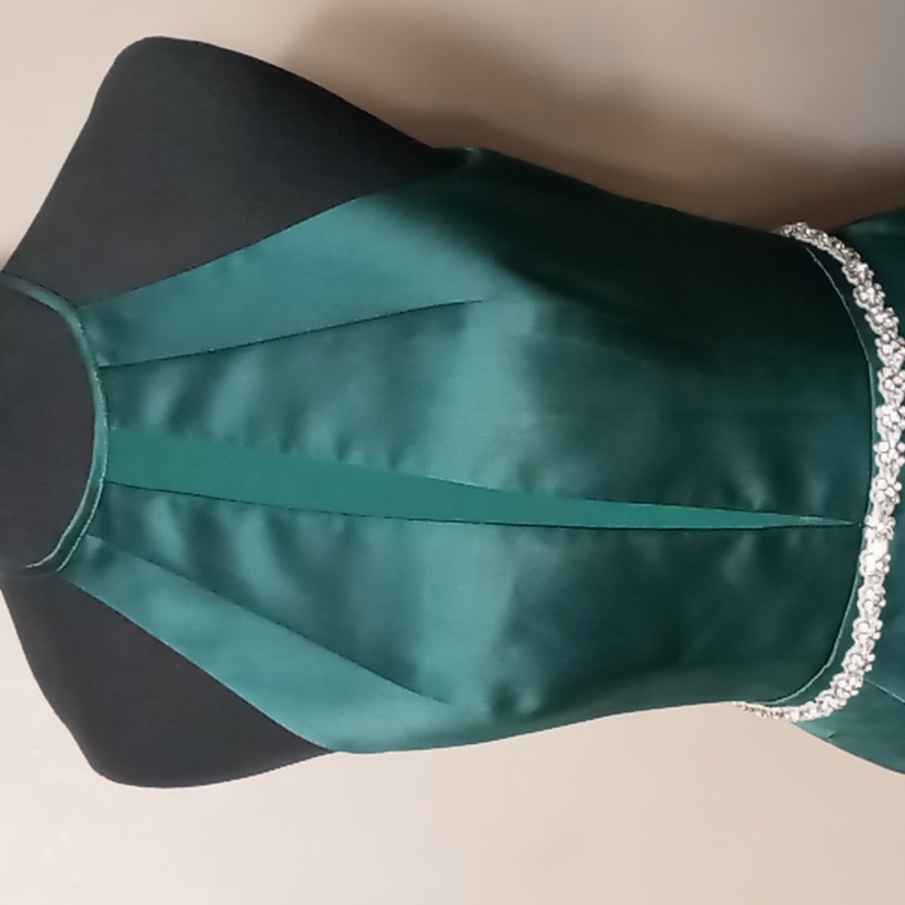 Sorella Vita Dark Green Prom/Bridesmaid Dress w Jewel/Ribbon Belt Size 4 - Picture 8 of 16